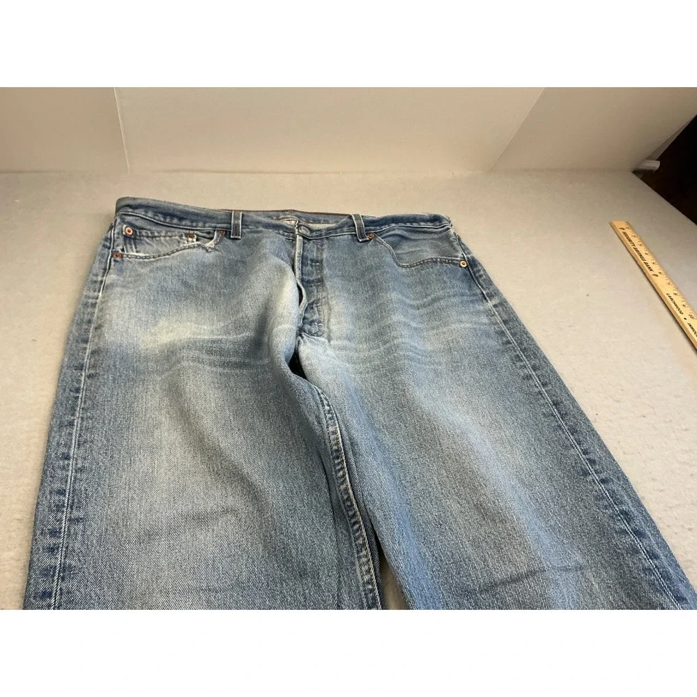 Levi's Y2K 501 Original Fit Button Fly Straight Leg Jeans Light Wash 38x32 Denim